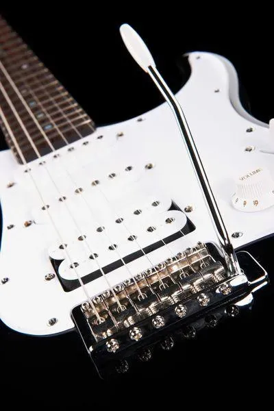 Yamaha - Pacifica 112J Black (1)